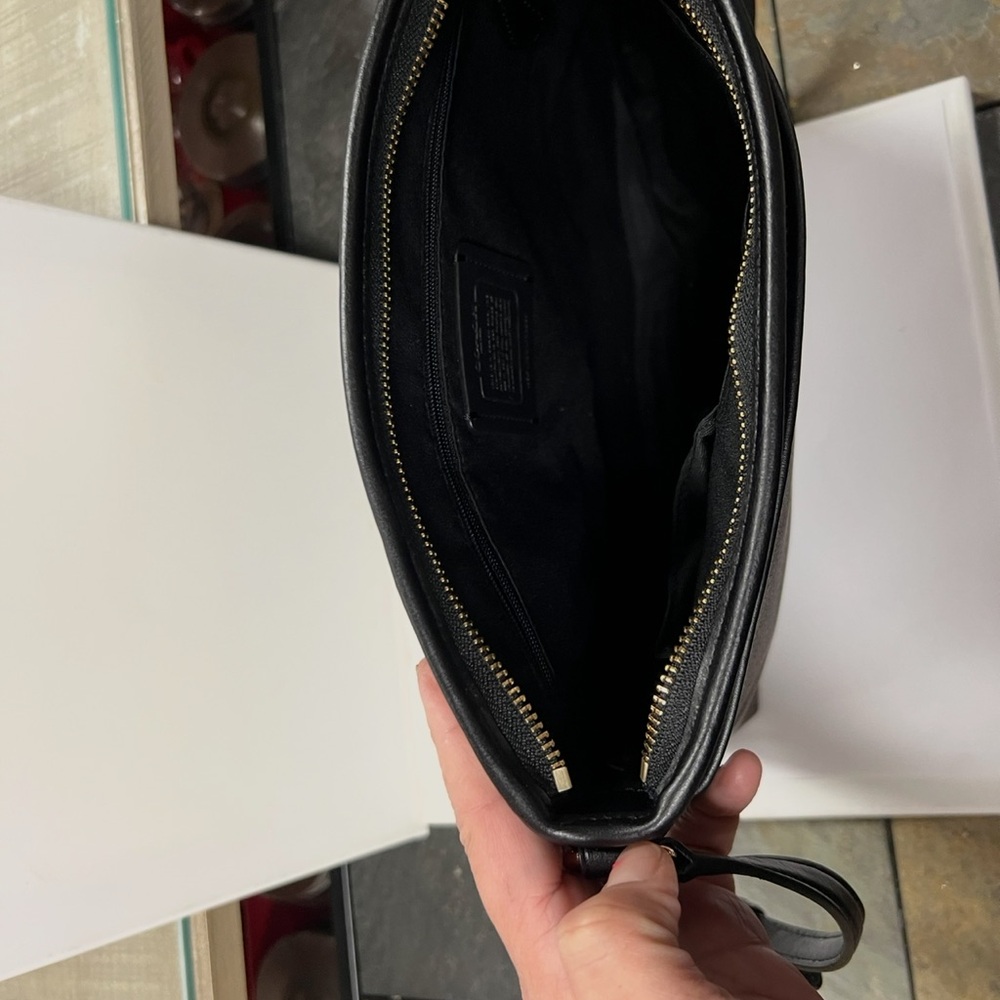Coach Signature Brown Messenger Bag - Picture 3 of 6